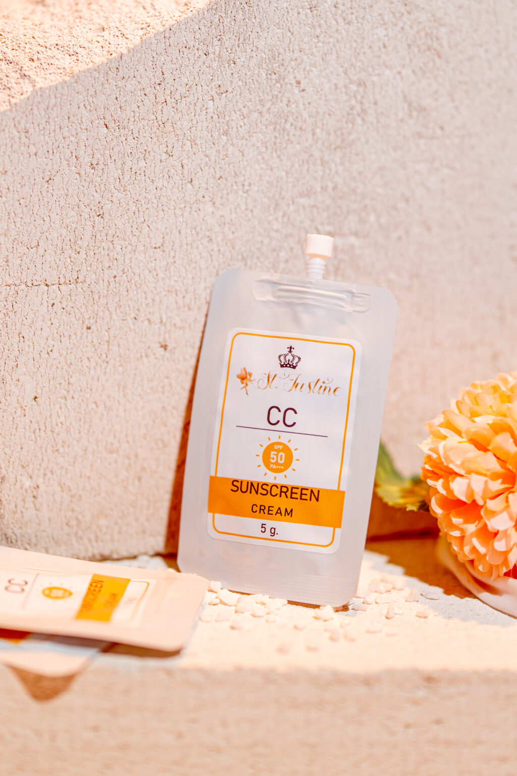 Cc sunscreen SPF50 - Image 4